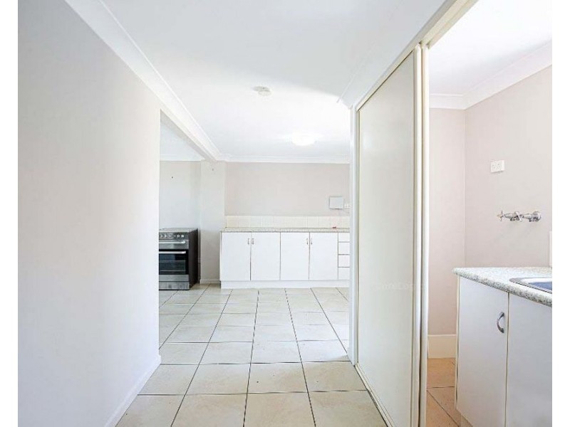 27 Hastings Street, Ooralea QLD 4740