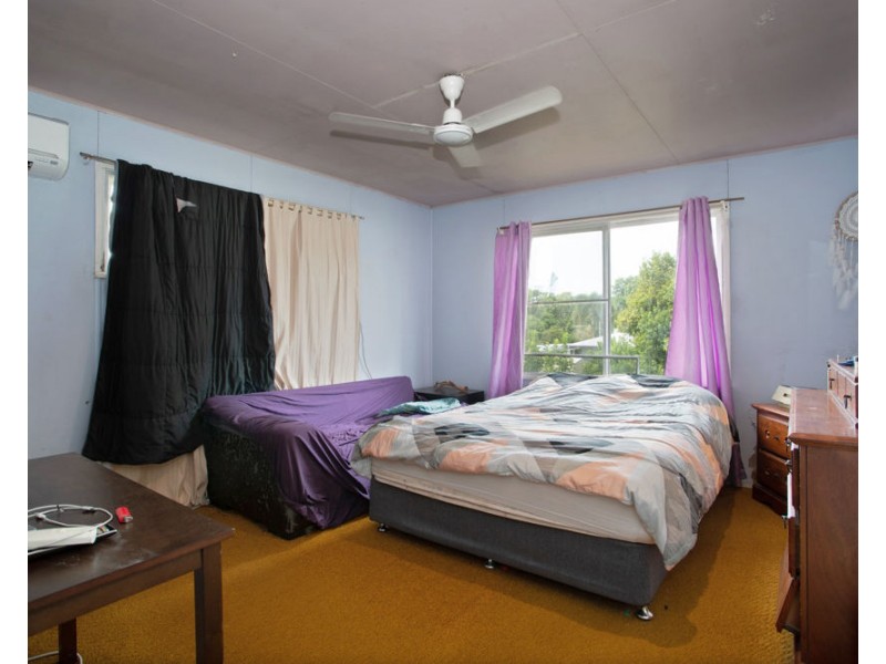 33 Meadow Street, North Mackay QLD 4740
