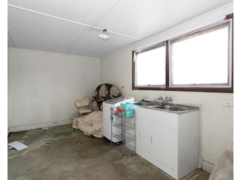 33 Meadow Street, North Mackay QLD 4740