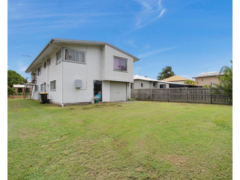 33 Meadow Street, North Mackay QLD 4740