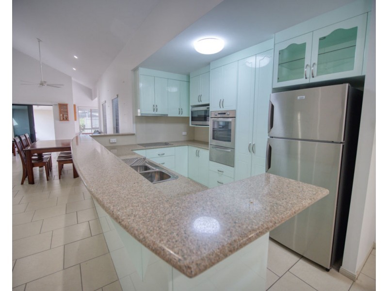 2/25 Garraway Street, West Mackay QLD 4740