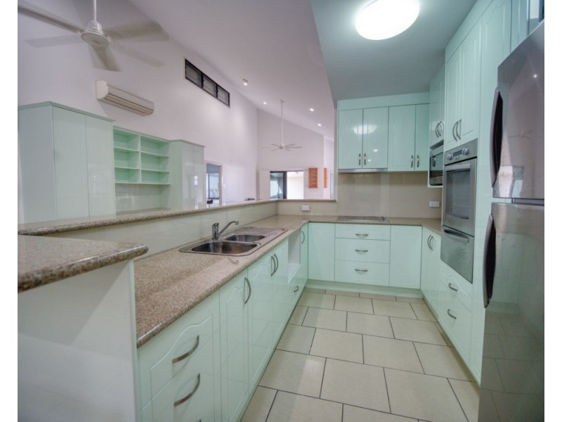 2/25 Garraway Street, West Mackay QLD 4740