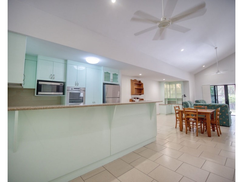 2/25 Garraway Street, West Mackay QLD 4740