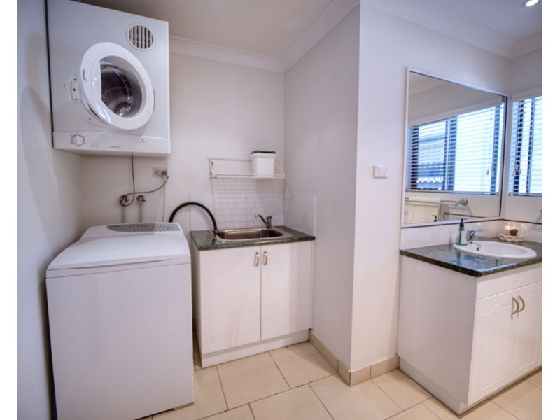 2/25 Garraway Street, West Mackay QLD 4740