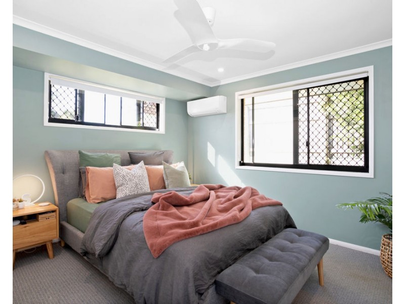 16 Collins Court, Eimeo QLD 4740