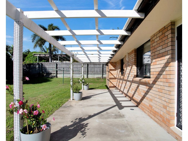 16 Collins Court, Eimeo QLD 4740