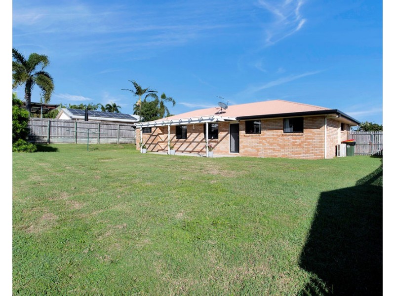 16 Collins Court, Eimeo QLD 4740
