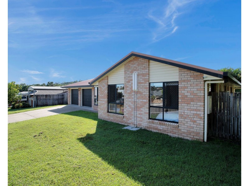 16 Collins Court, Eimeo QLD 4740