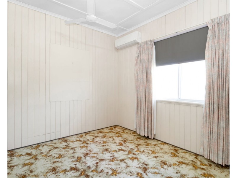 1 Douglas Street, West Mackay QLD 4740