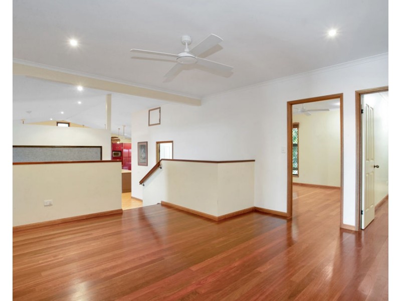7 Whinners Court, Eimeo QLD 4740