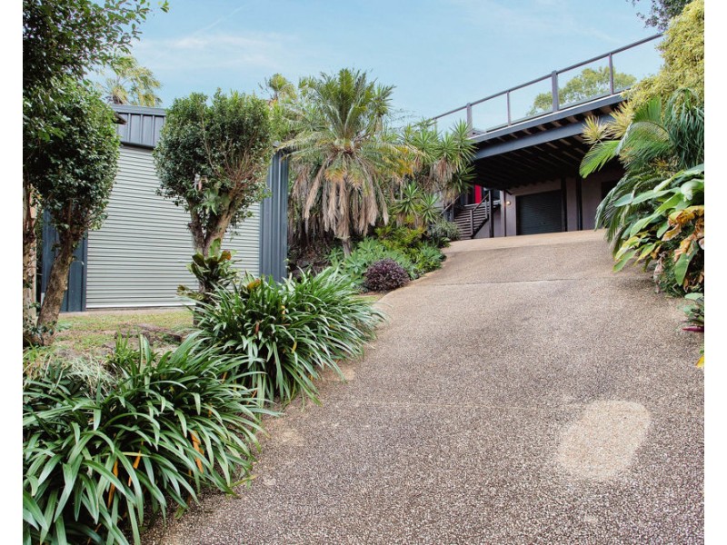 7 Whinners Court, Eimeo QLD 4740