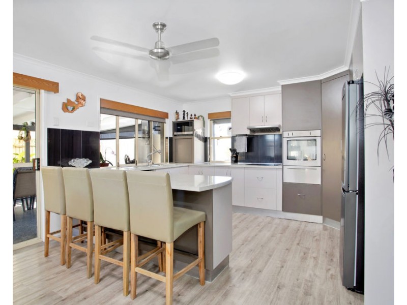 18 Murrays Road, Mount Pleasant QLD 4740