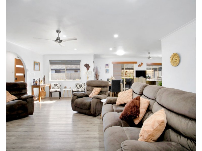 18 Murrays Road, Mount Pleasant QLD 4740