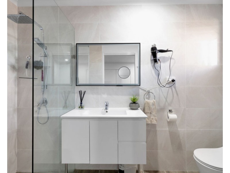 18 Murrays Road, Mount Pleasant QLD 4740