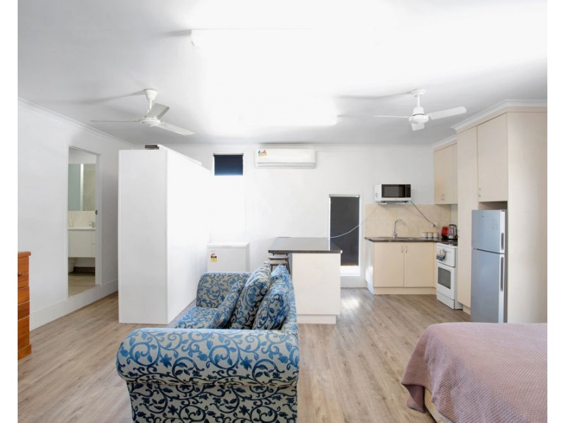 18 Murrays Road, Mount Pleasant QLD 4740