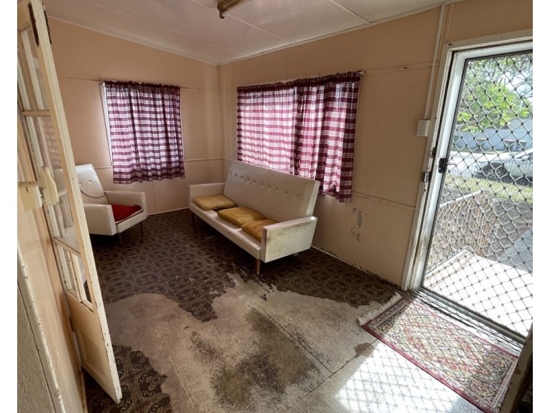 31 Canberra Street, North Mackay QLD 4740