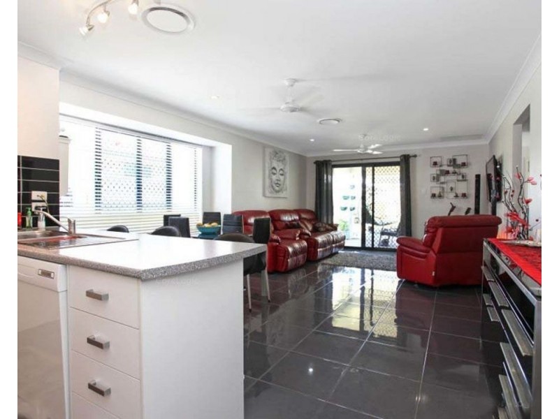 13 Yatay Street, Rural View QLD 4740