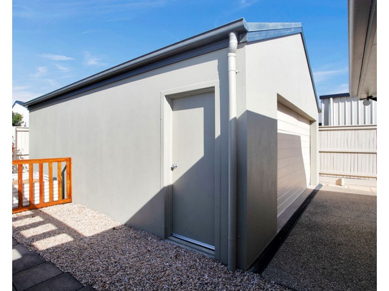 3 Foundation Street, Glenella QLD 4740