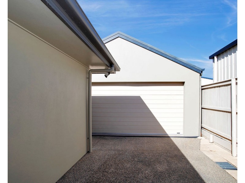 3 Foundation Street, Glenella QLD 4740