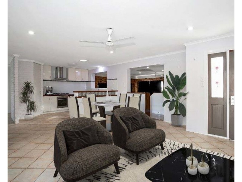 21 Kristy Crescent, Eimeo QLD 4740