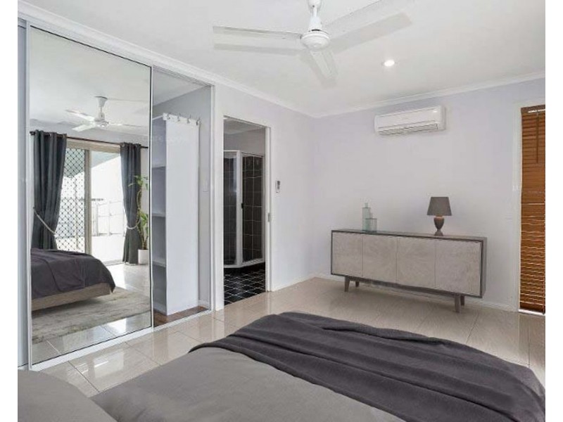 21 Kristy Crescent, Eimeo QLD 4740