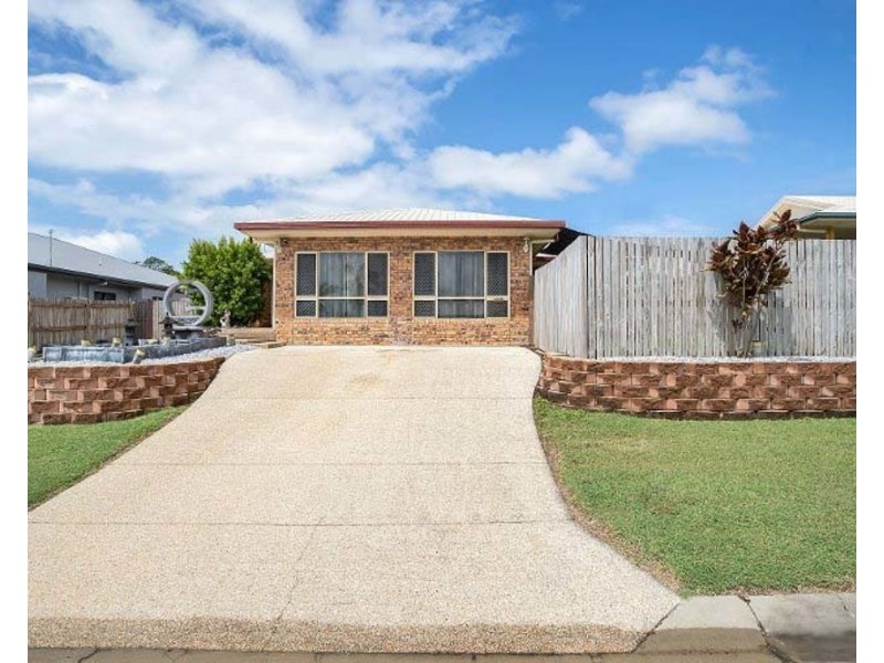 21 Kristy Crescent, Eimeo QLD 4740