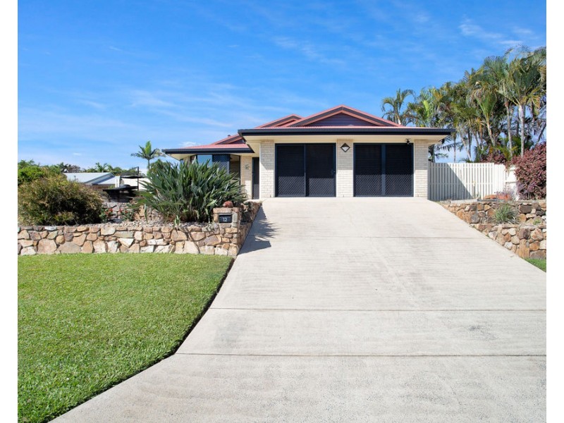 12 Collins Court, Eimeo QLD 4740