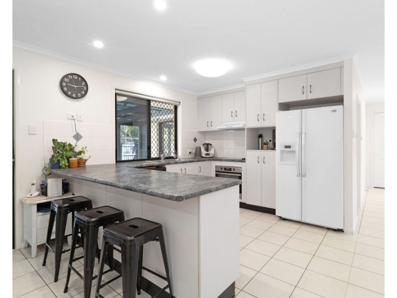 12 Collins Court, Eimeo QLD 4740