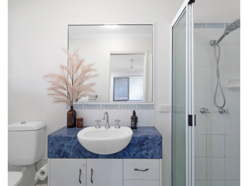 12 Collins Court, Eimeo QLD 4740