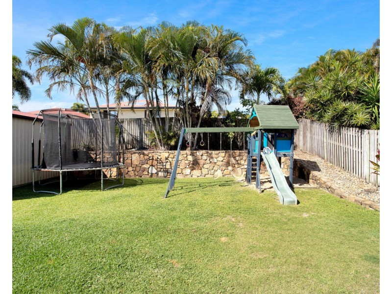 12 Collins Court, Eimeo QLD 4740