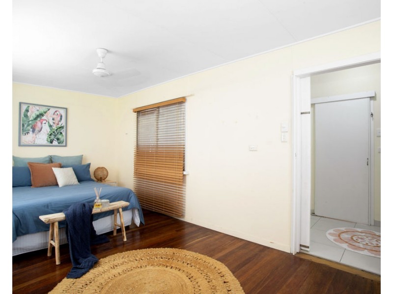 27 Canberra Street, North Mackay QLD 4740