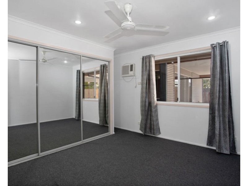8 Azalea Court, Beaconsfield QLD 4740