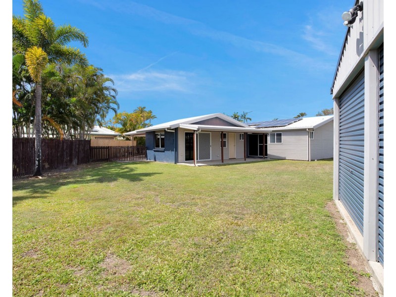 8 Azalea Court, Beaconsfield QLD 4740