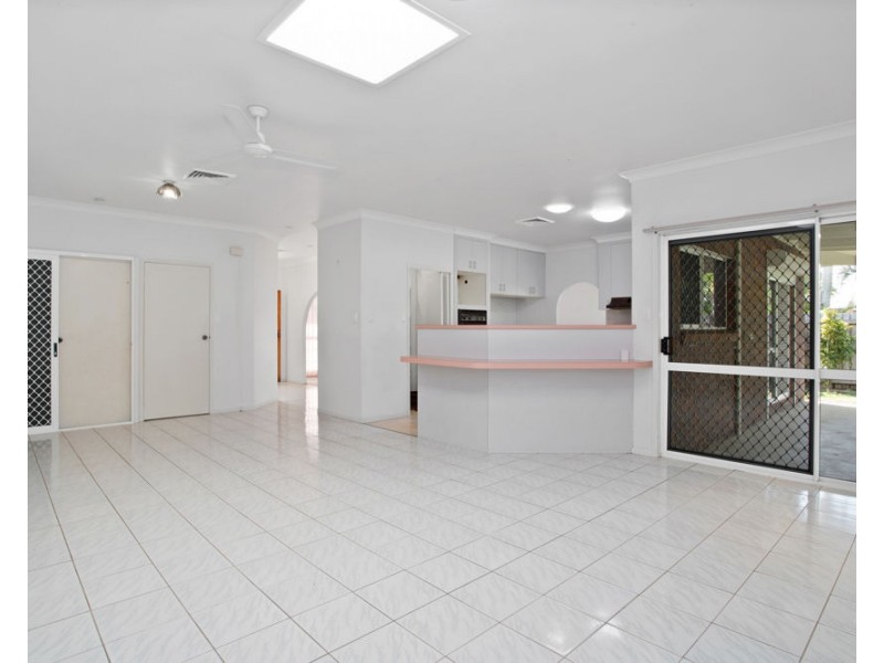 44 Crowley Drive, West Mackay QLD 4740