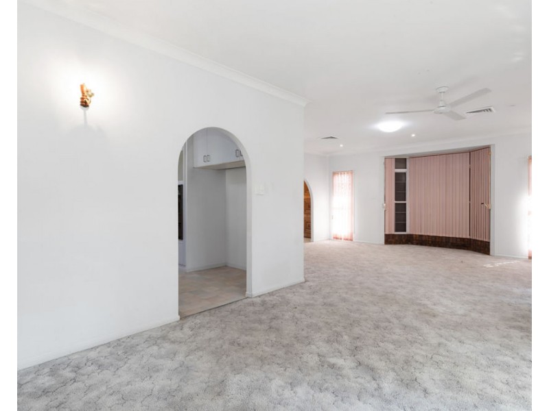 44 Crowley Drive, West Mackay QLD 4740