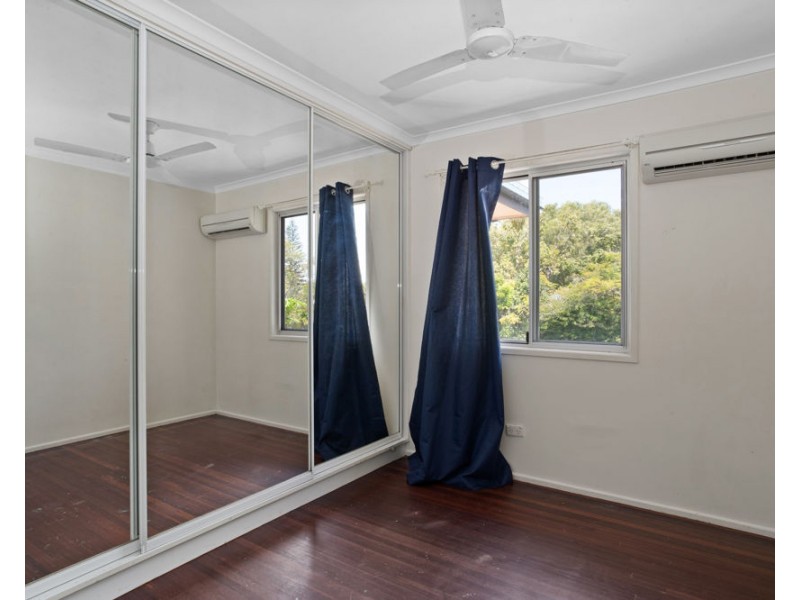 22 Emu Street, Slade Point QLD 4740