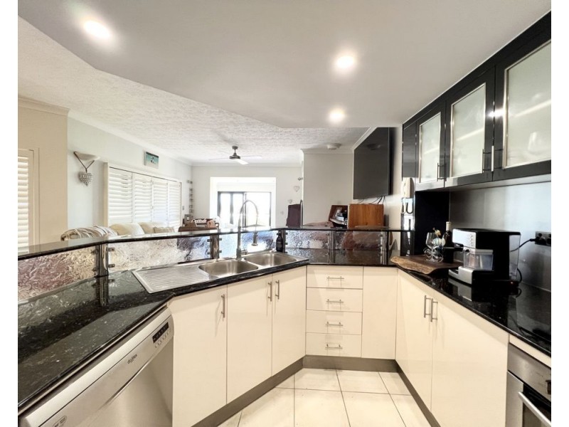 3/21 Marina Beach Parade, Mackay Harbour QLD 4740