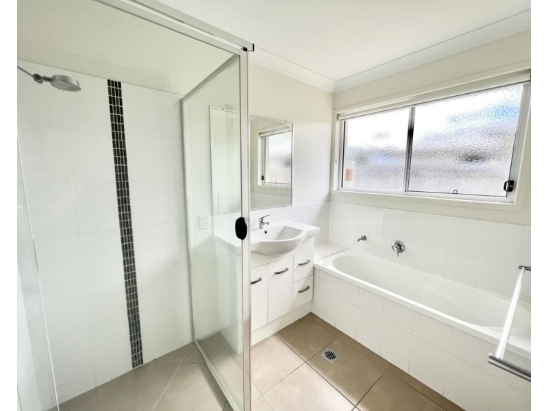 7 Balzan Drive, Rural View QLD 4740