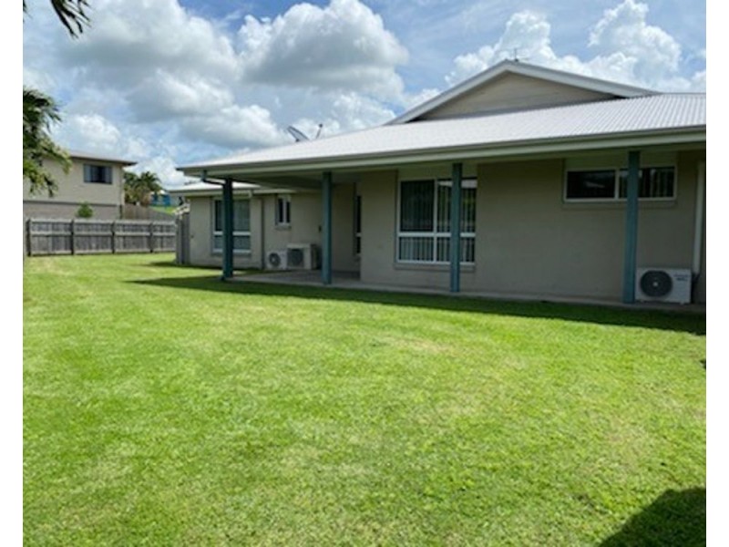7 Balzan Drive, Rural View QLD 4740