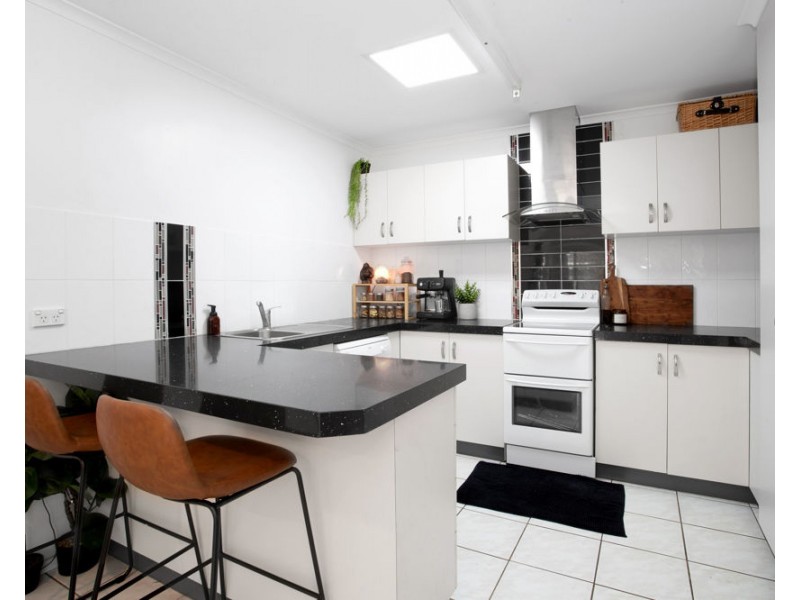 1/6 Homestead Bay Avenue, Bucasia QLD 4750