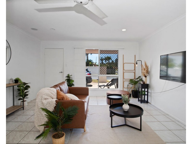 1/6 Homestead Bay Avenue, Bucasia QLD 4750