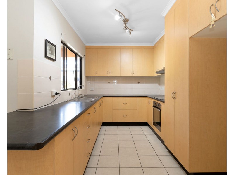 8 Hossack Court, Glenella QLD 4740