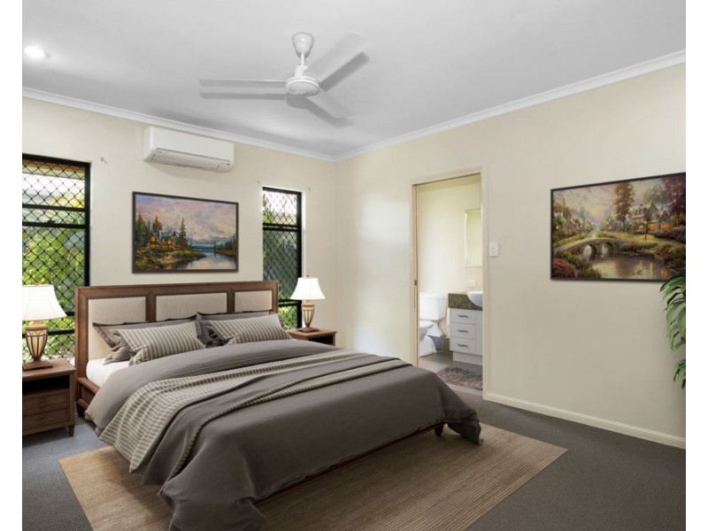 8 Hossack Court, Glenella QLD 4740