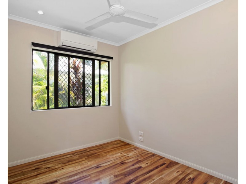 8 Hossack Court, Glenella QLD 4740