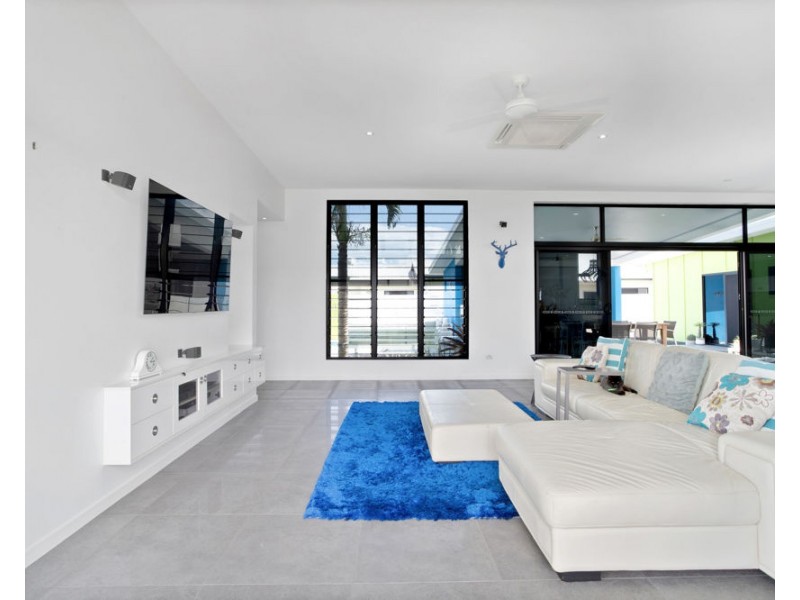 33 Mercy Drive, North Mackay QLD 4740