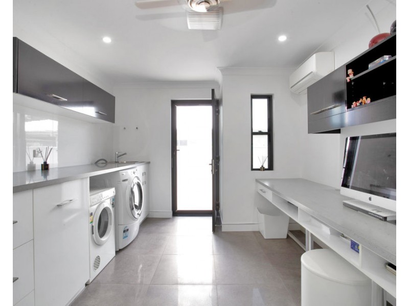 33 Mercy Drive, North Mackay QLD 4740
