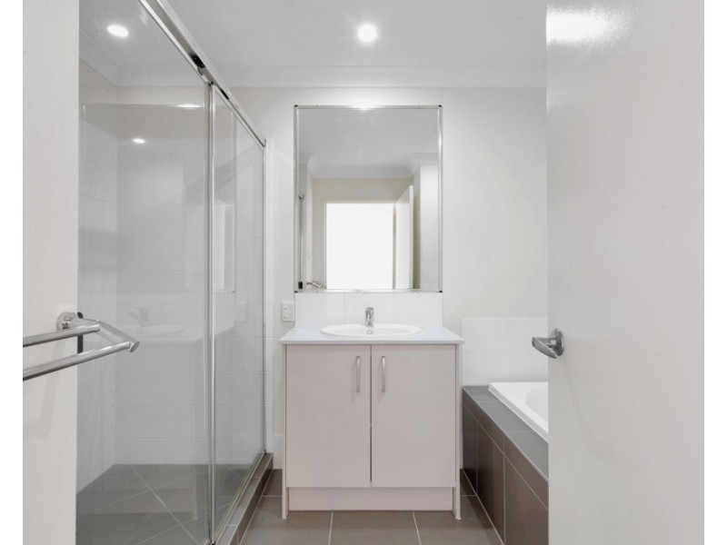 2/4 Kirribilli Avenue, East Mackay QLD 4740