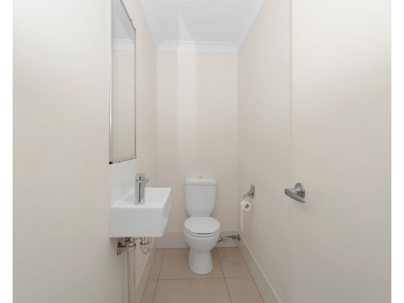 2/4 Kirribilli Avenue, East Mackay QLD 4740