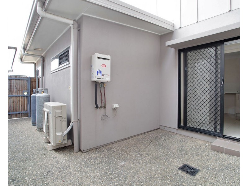 2/4 Kirribilli Avenue, East Mackay QLD 4740