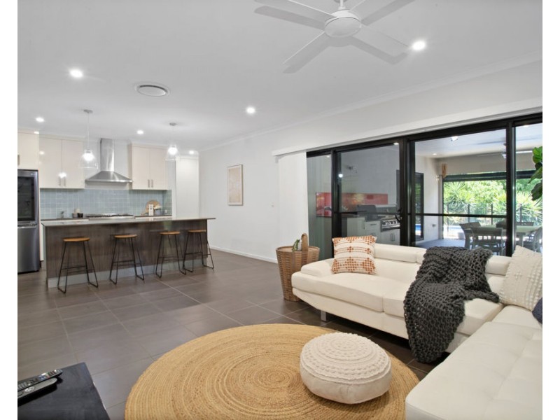 25 Corella Way, Blacks Beach QLD 4740